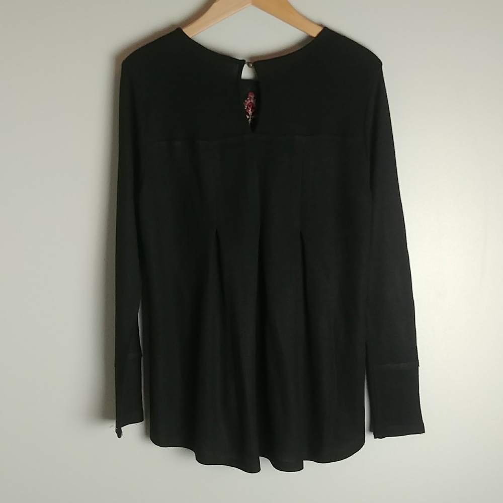 Alchemy Thread Embroidered Top - Picture 7 of 9